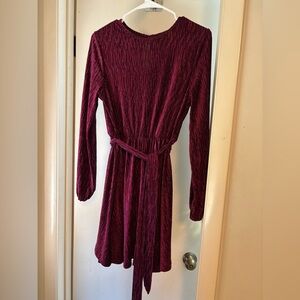Elegant Burgundy Long Sleeve Dress